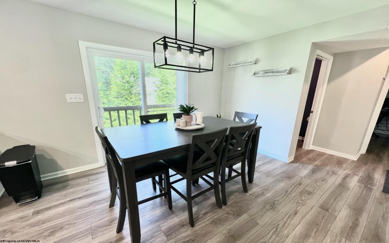 104 Bur Oak Lane, Morgantown, West Virginia 26508, 4 Bedrooms Bedrooms, 8 Rooms Rooms,2 BathroomsBathrooms,Single Family Detached,For Sale,Bur Oak,10160645