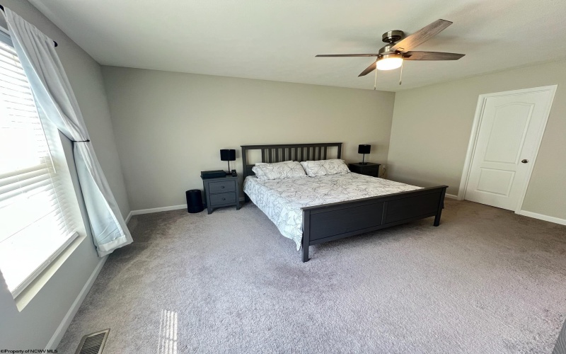 104 Bur Oak Lane, Morgantown, West Virginia 26508, 4 Bedrooms Bedrooms, 8 Rooms Rooms,2 BathroomsBathrooms,Single Family Detached,For Sale,Bur Oak,10160645