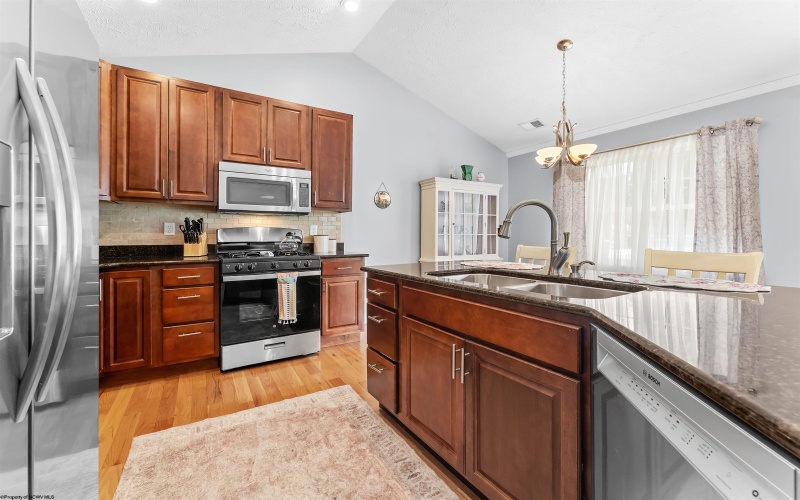 10 Amber Ridge, Morgantown, West Virginia 26508, 3 Bedrooms Bedrooms, 6 Rooms Rooms,2 BathroomsBathrooms,Single Family Detached,For Sale,Amber,10160644