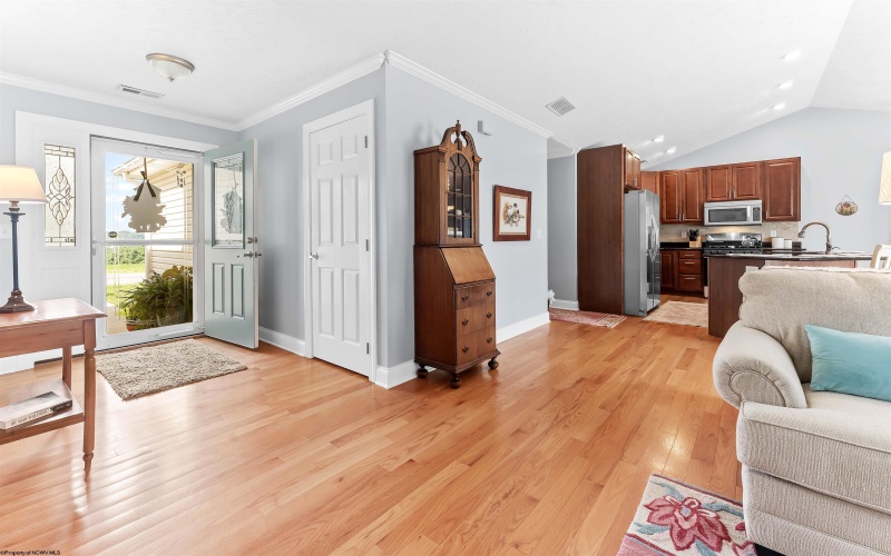 10 Amber Ridge, Morgantown, West Virginia 26508, 3 Bedrooms Bedrooms, 6 Rooms Rooms,2 BathroomsBathrooms,Single Family Detached,For Sale,Amber,10160644