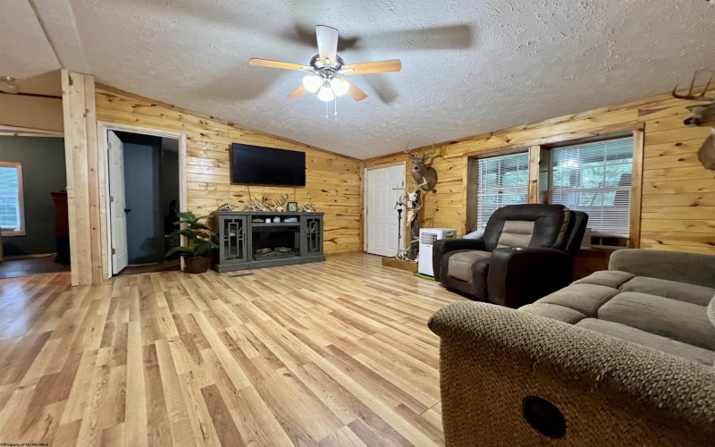 4034 Centralia Road, Sutton, West Virginia 26601, 3 Bedrooms Bedrooms, 5 Rooms Rooms,2 BathroomsBathrooms,Single Family Detached,For Sale,Centralia,10160643
