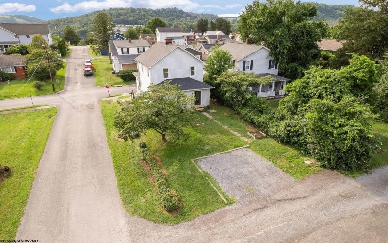 440 Herman Avenue, Morgantown, West Virginia 26505, 3 Bedrooms Bedrooms, 7 Rooms Rooms,2 BathroomsBathrooms,Single Family Detached,For Sale,Herman,10160640