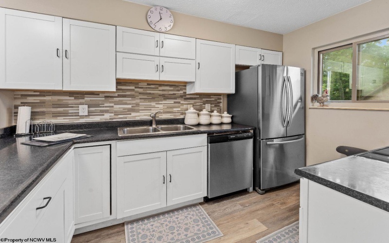 202 White Tail Way, Morgantown, West Virginia 26508, 2 Bedrooms Bedrooms, 5 Rooms Rooms,2 BathroomsBathrooms,Single Family Attached,For Sale,White Tail,10160661