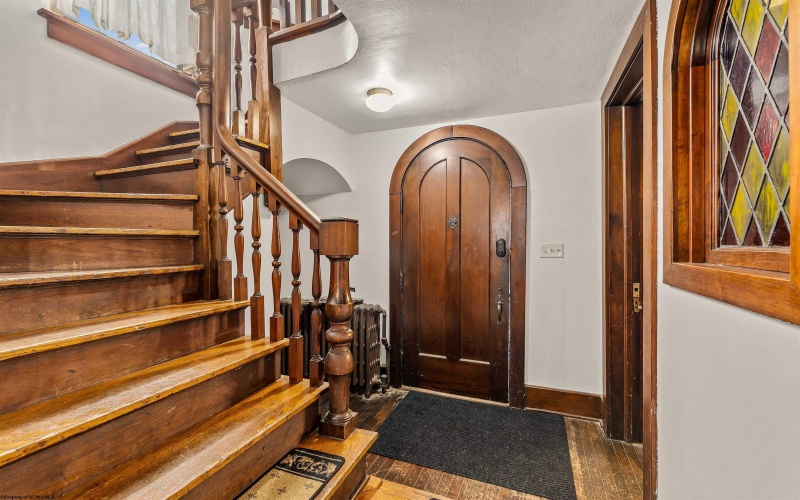 126 Simpson Street, Morgantown, West Virginia 26501, ,Multi-unit/income,For Sale,Simpson,10160665