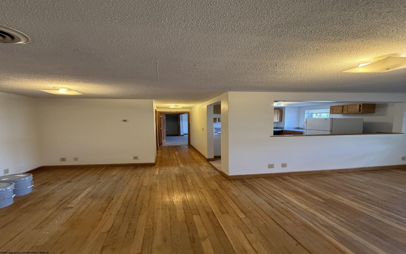 874 Fairmont Road, Morgantown, West Virginia 26501, 1 Bedroom Bedrooms, 4 Rooms Rooms,1 BathroomBathrooms,Residential Rentals,For Rent,Fairmont,10160662