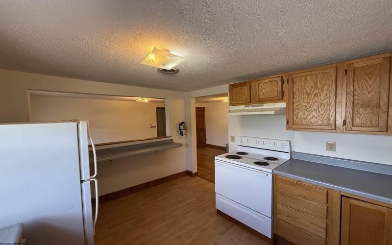 874 Fairmont Road, Morgantown, West Virginia 26501, 1 Bedroom Bedrooms, 4 Rooms Rooms,1 BathroomBathrooms,Residential Rentals,For Rent,Fairmont,10160662