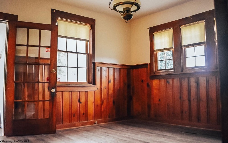 376 Run Road, Morgantown, West Virginia 26508, 5 Bedrooms Bedrooms, 10 Rooms Rooms,2 BathroomsBathrooms,Residential Rentals,For Rent,Run,10160663