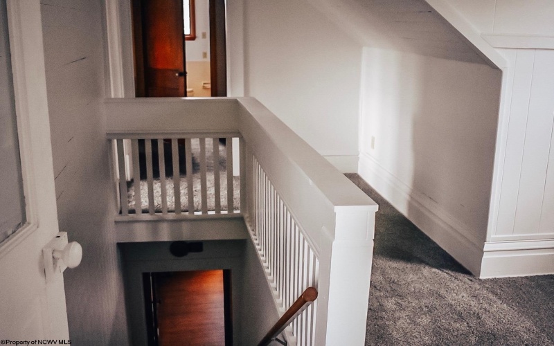 376 Run Road, Morgantown, West Virginia 26508, 5 Bedrooms Bedrooms, 10 Rooms Rooms,2 BathroomsBathrooms,Residential Rentals,For Rent,Run,10160663