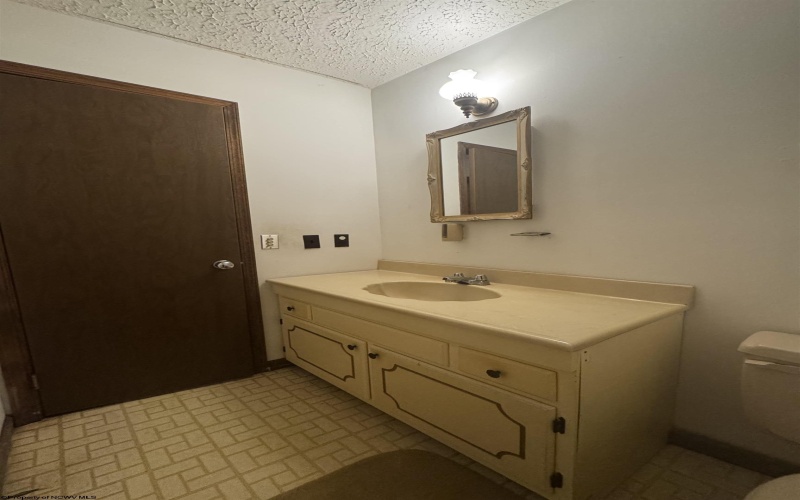 1029 Alton Road, French Creek, West Virginia 26218, 3 Bedrooms Bedrooms, 5 Rooms Rooms,2 BathroomsBathrooms,Single Family Detached,For Sale,Alton,10160654