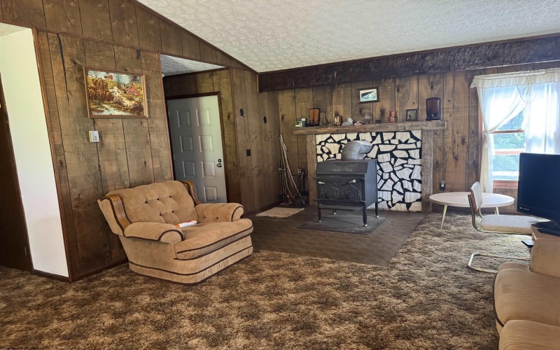 1029 Alton Road, French Creek, West Virginia 26218, 3 Bedrooms Bedrooms, 5 Rooms Rooms,2 BathroomsBathrooms,Single Family Detached,For Sale,Alton,10160654