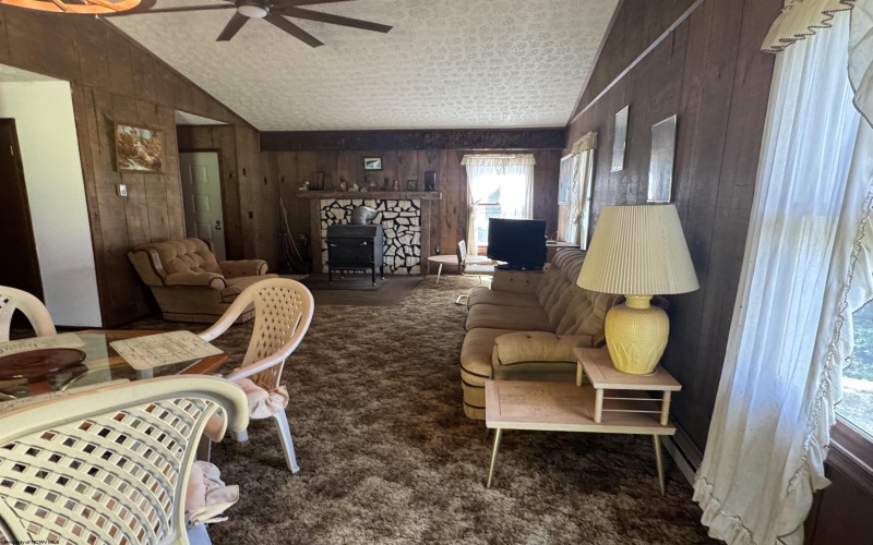 1029 Alton Road, French Creek, West Virginia 26218, 3 Bedrooms Bedrooms, 5 Rooms Rooms,2 BathroomsBathrooms,Single Family Detached,For Sale,Alton,10160654