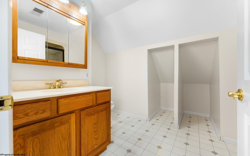 150 Wiseman Road, Morgantown, West Virginia 26501, 4 Bedrooms Bedrooms, 8 Rooms Rooms,3 BathroomsBathrooms,Single Family Detached,For Sale,Wiseman,10160655