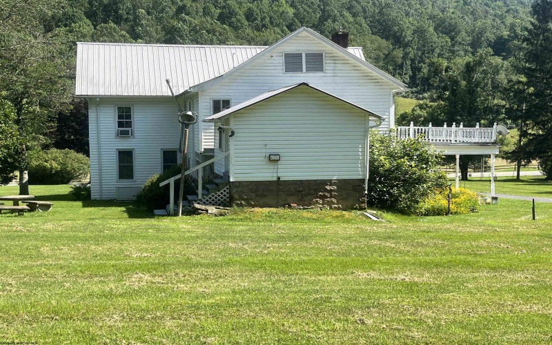 21916 U.S. Highway 19 South, Ireland, West Virginia 26376, 4 Bedrooms Bedrooms, 10 Rooms Rooms,2 BathroomsBathrooms,Single Family Detached,For Sale,U.S. Highway 19,10160667