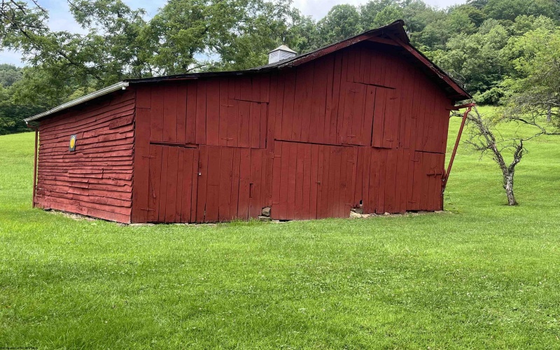 21916 U.S. Highway 19 South, Ireland, West Virginia 26376, 4 Bedrooms Bedrooms, 10 Rooms Rooms,2 BathroomsBathrooms,Single Family Detached,For Sale,U.S. Highway 19,10160667