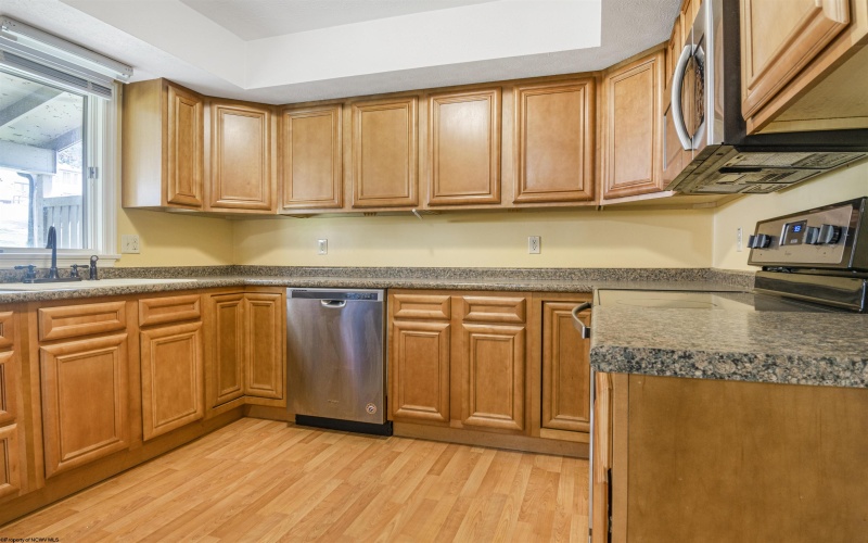 1230 Van Voorhis Road, Morgantown, West Virginia 26505, 3 Bedrooms Bedrooms, 8 Rooms Rooms,2 BathroomsBathrooms,Single Family Attached,For Sale,Van Voorhis,10160685