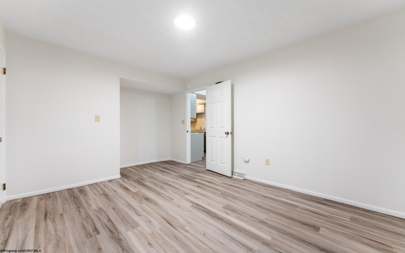 887 Tremont Street, Morgantown, West Virginia 26505, 3 Bedrooms Bedrooms, 6 Rooms Rooms,2 BathroomsBathrooms,Single Family Attached,For Sale,Tremont,10160688