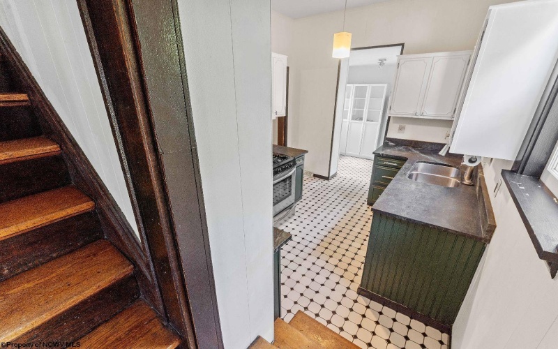 227 Hagans Street, Morgantown, West Virginia 26501, 3 Bedrooms Bedrooms, 6 Rooms Rooms,1 BathroomBathrooms,Single Family Detached,For Sale,Hagans,10160673