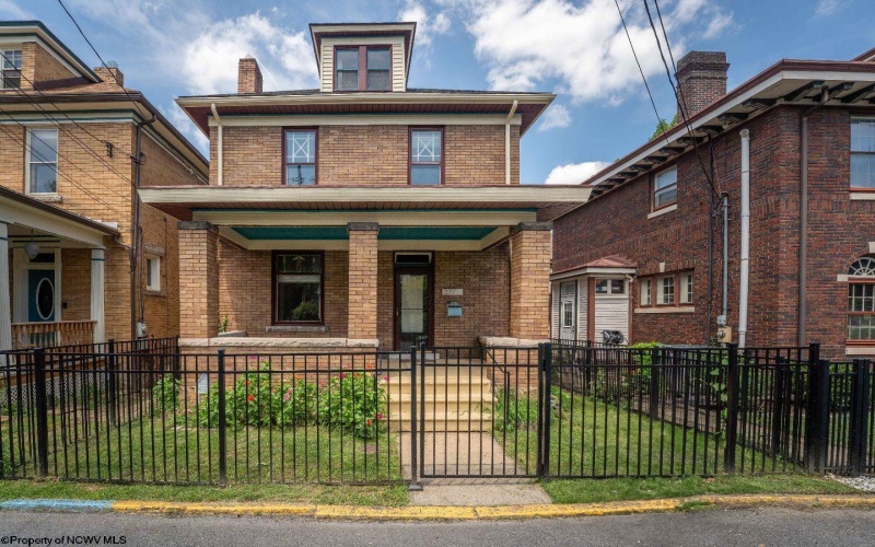 227 Hagans Street, Morgantown, West Virginia 26501, 3 Bedrooms Bedrooms, 6 Rooms Rooms,1 BathroomBathrooms,Single Family Detached,For Sale,Hagans,10160673