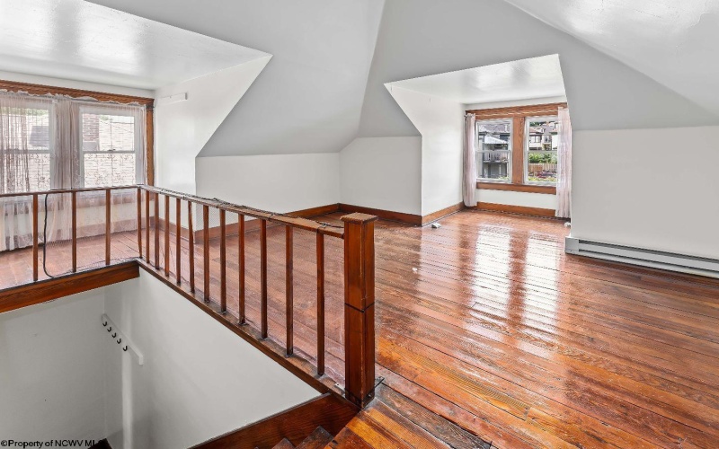 227 Hagans Street, Morgantown, West Virginia 26501, 3 Bedrooms Bedrooms, 6 Rooms Rooms,1 BathroomBathrooms,Single Family Detached,For Sale,Hagans,10160673