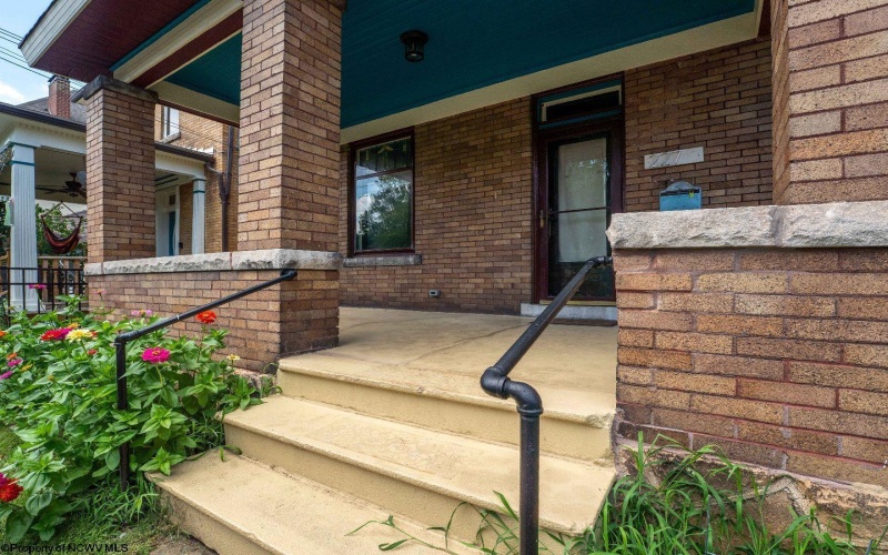 227 Hagans Street, Morgantown, West Virginia 26501, 3 Bedrooms Bedrooms, 6 Rooms Rooms,1 BathroomBathrooms,Single Family Detached,For Sale,Hagans,10160673