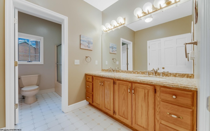 4212 Persimmon Woods Drive, Morgantown, West Virginia 26508, 5 Bedrooms Bedrooms, 12 Rooms Rooms,4 BathroomsBathrooms,Single Family Detached,For Sale,Persimmon Woods,10160672