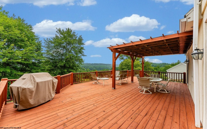 4212 Persimmon Woods Drive, Morgantown, West Virginia 26508, 5 Bedrooms Bedrooms, 12 Rooms Rooms,4 BathroomsBathrooms,Single Family Detached,For Sale,Persimmon Woods,10160672
