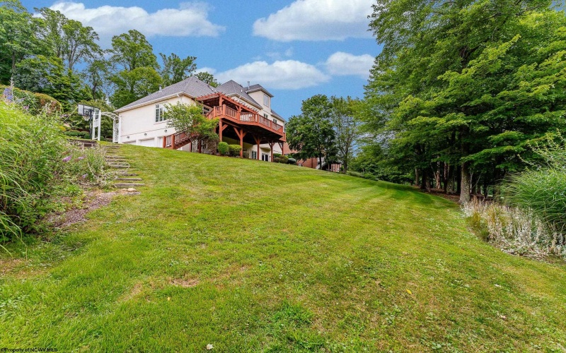4212 Persimmon Woods Drive, Morgantown, West Virginia 26508, 5 Bedrooms Bedrooms, 12 Rooms Rooms,4 BathroomsBathrooms,Single Family Detached,For Sale,Persimmon Woods,10160672