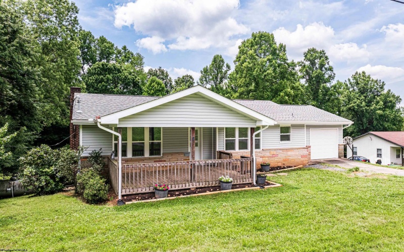1248 Goshen Road, Morgantown, West Virginia 26508, 4 Bedrooms Bedrooms, 6 Rooms Rooms,2 BathroomsBathrooms,Single Family Detached,For Sale,Goshen,10160670