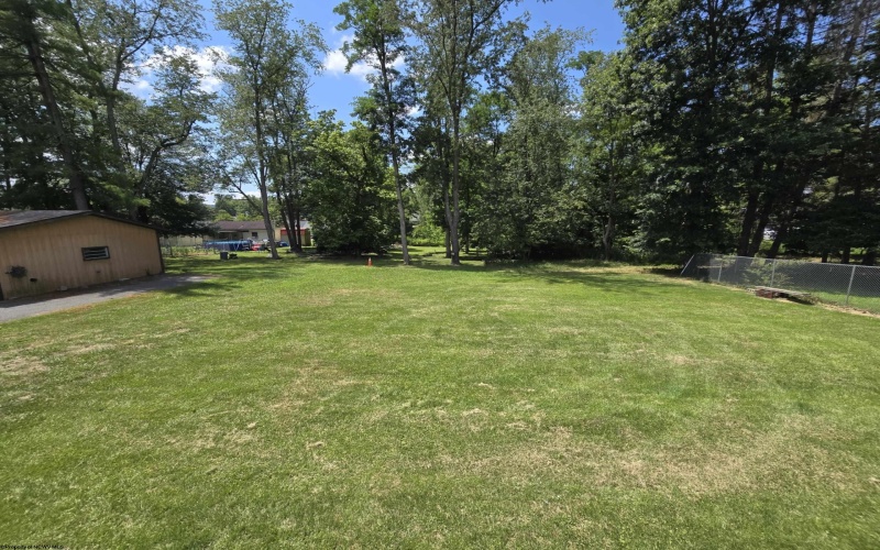 403 Broadway Avenue, Bridgeport, West Virginia 26330, 3 Bedrooms Bedrooms, 5 Rooms Rooms,2 BathroomsBathrooms,Single Family Detached,For Sale,Broadway,10160671