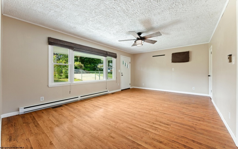 18 Ash Street, Lost Creek, West Virginia 26385, 4 Bedrooms Bedrooms, 6 Rooms Rooms,1 BathroomBathrooms,Single Family Detached,For Sale,Ash,10160676