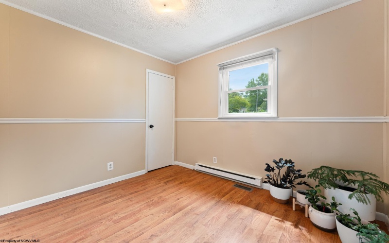 18 Ash Street, Lost Creek, West Virginia 26385, 4 Bedrooms Bedrooms, 6 Rooms Rooms,1 BathroomBathrooms,Single Family Detached,For Sale,Ash,10160676