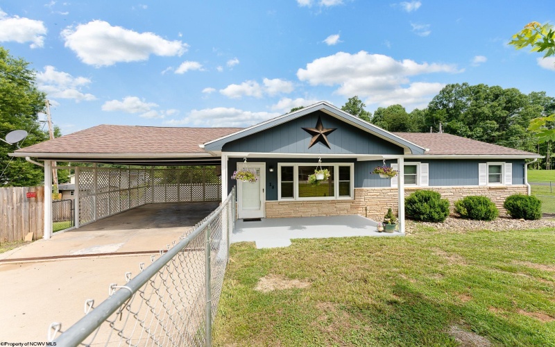 18 Ash Street, Lost Creek, West Virginia 26385, 4 Bedrooms Bedrooms, 6 Rooms Rooms,1 BathroomBathrooms,Single Family Detached,For Sale,Ash,10160676