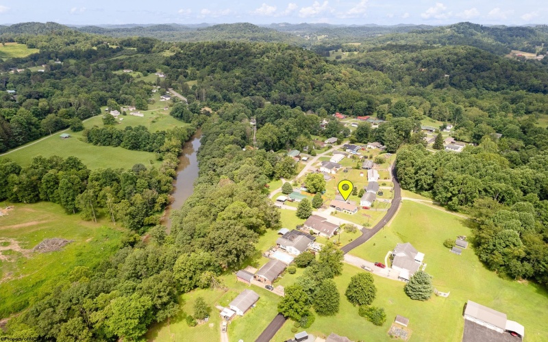 18 Ash Street, Lost Creek, West Virginia 26385, 4 Bedrooms Bedrooms, 6 Rooms Rooms,1 BathroomBathrooms,Single Family Detached,For Sale,Ash,10160676
