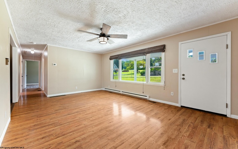 18 Ash Street, Lost Creek, West Virginia 26385, 4 Bedrooms Bedrooms, 6 Rooms Rooms,1 BathroomBathrooms,Single Family Detached,For Sale,Ash,10160676
