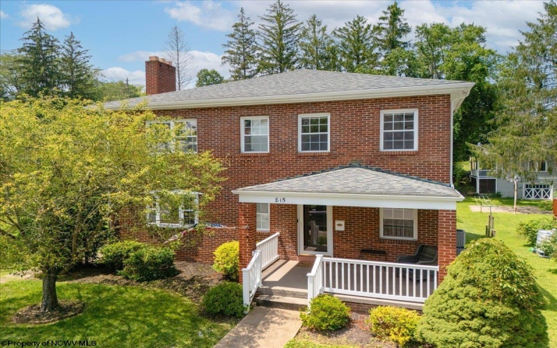 815 Walnut Avenue, Fairmont, West Virginia 26554, 4 Bedrooms Bedrooms, 9 Rooms Rooms,2 BathroomsBathrooms,Single Family Detached,For Sale,Walnut,10160677
