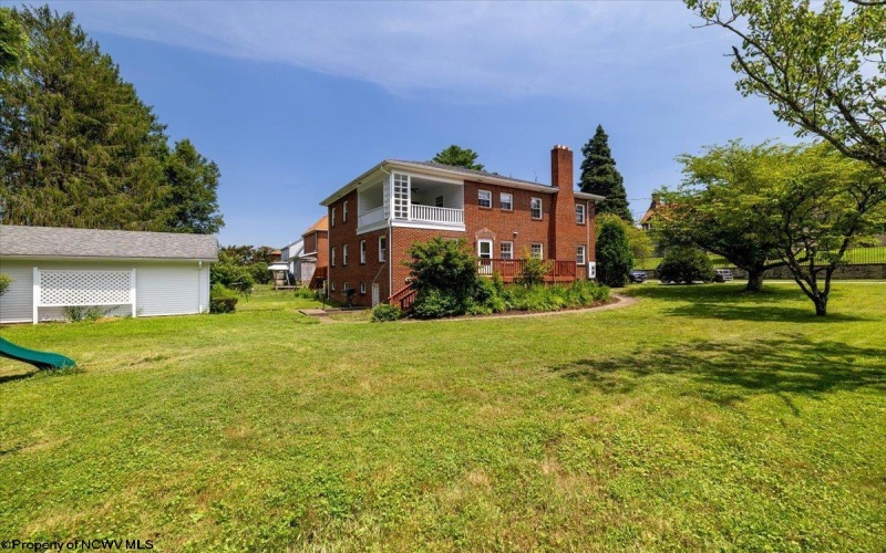 815 Walnut Avenue, Fairmont, West Virginia 26554, 4 Bedrooms Bedrooms, 9 Rooms Rooms,2 BathroomsBathrooms,Single Family Detached,For Sale,Walnut,10160677