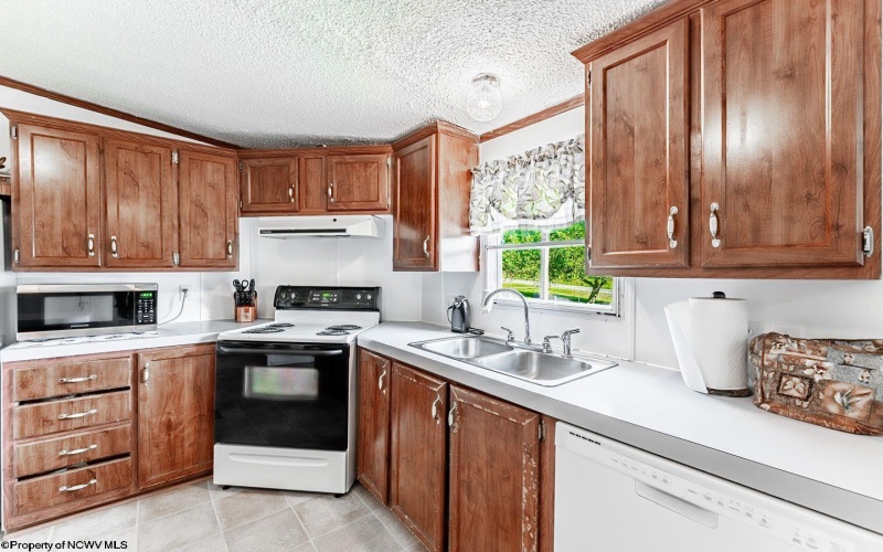 1698 Little Sandy Road, Bruceton Mills, West Virginia 26525, 3 Bedrooms Bedrooms, 6 Rooms Rooms,2 BathroomsBathrooms,Single Family Detached,For Sale,Little Sandy,10160682