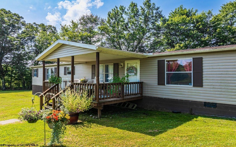 1698 Little Sandy Road, Bruceton Mills, West Virginia 26525, 3 Bedrooms Bedrooms, 6 Rooms Rooms,2 BathroomsBathrooms,Single Family Detached,For Sale,Little Sandy,10160682
