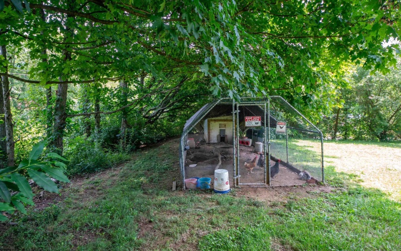 2105 Manuel Drive, Fairmont, West Virginia 26554-000, 3 Bedrooms Bedrooms, 5 Rooms Rooms,1 BathroomBathrooms,Single Family Detached,For Sale,Manuel,10160683