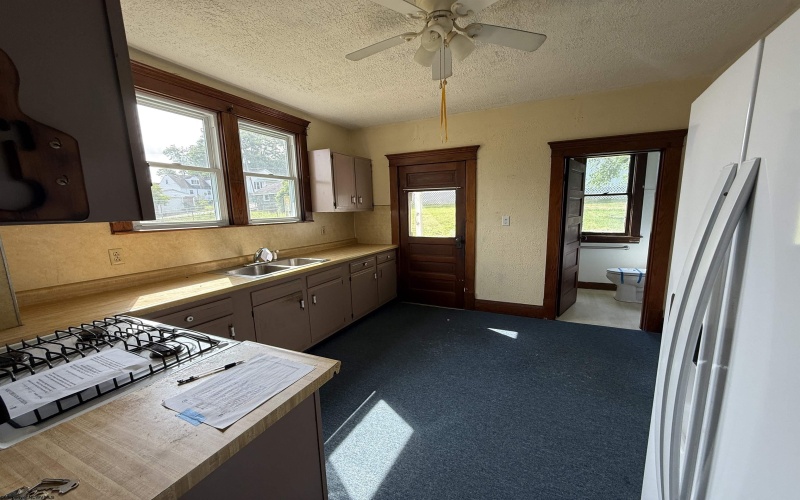 324 Fowler Avenue, Clarksburg, West Virginia 26301, 4 Bedrooms Bedrooms, 10 Rooms Rooms,1 BathroomBathrooms,Single Family Detached,For Sale,Fowler,10160693