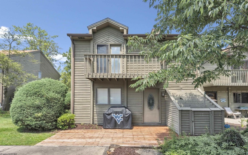 1028 Greystone Circle, Morgantown, West Virginia 26508, 2 Bedrooms Bedrooms, 5 Rooms Rooms,1 BathroomBathrooms,Single Family Attached,For Sale,Greystone,10160695