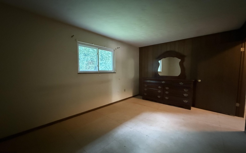 106 Elizabeth Circle, Kingwood, West Virginia 26537, 3 Bedrooms Bedrooms, 6 Rooms Rooms,1 BathroomBathrooms,Single Family Detached,For Sale,Elizabeth,10160700