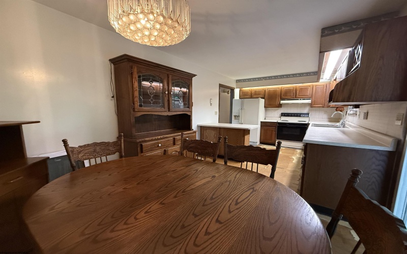 106 Elizabeth Circle, Kingwood, West Virginia 26537, 3 Bedrooms Bedrooms, 6 Rooms Rooms,1 BathroomBathrooms,Single Family Detached,For Sale,Elizabeth,10160700