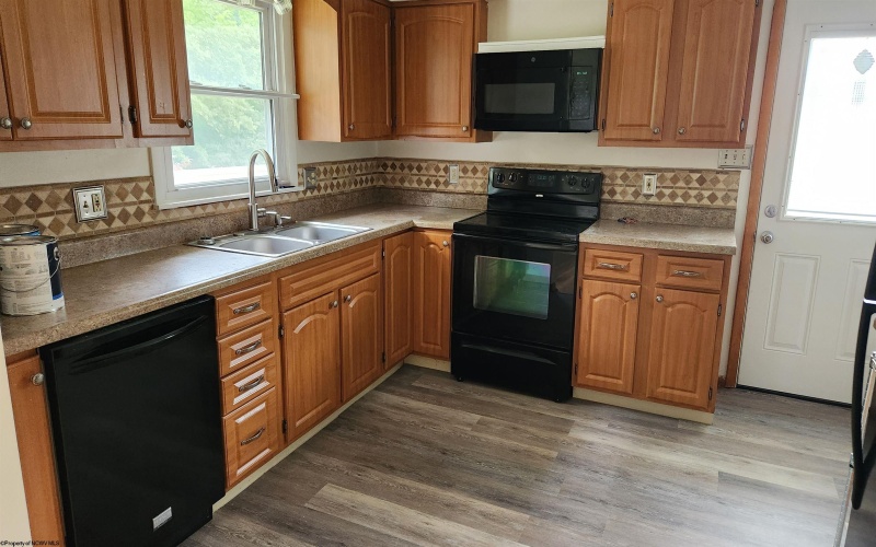 2589 Fairmont Road, Morgantown, West Virginia 26501, 3 Bedrooms Bedrooms, 8 Rooms Rooms,1 BathroomBathrooms,Single Family Detached,For Sale,Fairmont,10160699