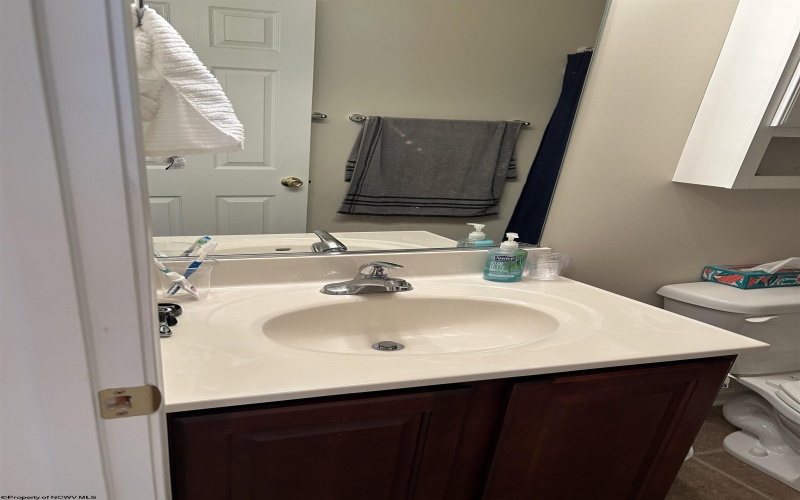 118 Park Place Drive, Morgantown, West Virginia 26508, 2 Bedrooms Bedrooms, 5 Rooms Rooms,2 BathroomsBathrooms,Single Family Attached,For Sale,Park Place,10160711