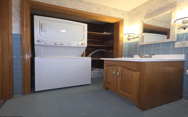 124 Miller Road, Kingwood, West Virginia 26537, 3 Bedrooms Bedrooms, 6 Rooms Rooms,2 BathroomsBathrooms,Single Family Detached,For Sale,Miller,10160716