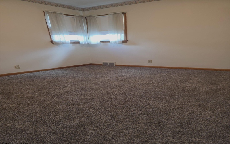 124 Miller Road, Kingwood, West Virginia 26537, 3 Bedrooms Bedrooms, 6 Rooms Rooms,2 BathroomsBathrooms,Single Family Detached,For Sale,Miller,10160716