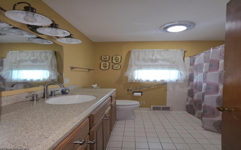 124 Miller Road, Kingwood, West Virginia 26537, 3 Bedrooms Bedrooms, 6 Rooms Rooms,2 BathroomsBathrooms,Single Family Detached,For Sale,Miller,10160716