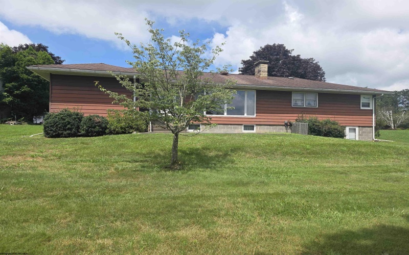 124 Miller Road, Kingwood, West Virginia 26537, 3 Bedrooms Bedrooms, 6 Rooms Rooms,2 BathroomsBathrooms,Single Family Detached,For Sale,Miller,10160716
