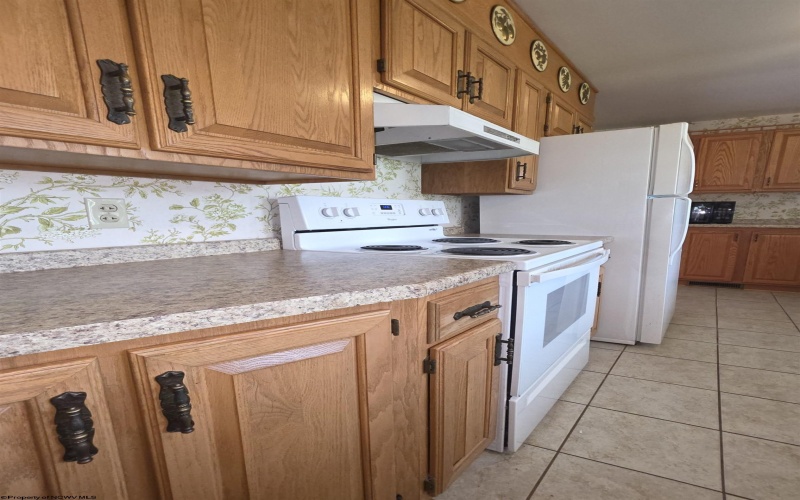 124 Miller Road, Kingwood, West Virginia 26537, 3 Bedrooms Bedrooms, 6 Rooms Rooms,2 BathroomsBathrooms,Single Family Detached,For Sale,Miller,10160716